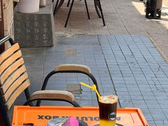 -丽纳尔斯酒吧咖啡LENORE’S BAR(三经街店)