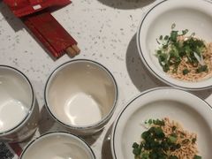 -三人行骨头王火锅(长寿店)