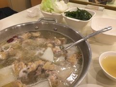 -一席地·本地鸡窝·杭帮鸡火锅(萧山银隆百货店)