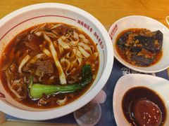 -呷佬·长沙手工米粉(金沙江路店)