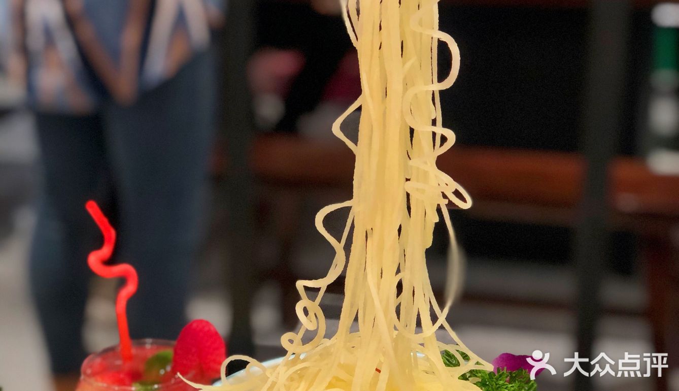 新开‼️他们家👉是真的是真的菜品新鲜锅底好吃😋