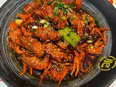 -肥肥虾庄·金牌油焖大虾(汉口城市广场店)