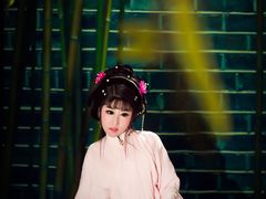 -九月鹰飞汉服摄影工作室