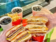 -麦当劳(伟城广场店)