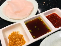 腌萝卜片-猪啊牛呀羊啊铜盘烤肉(正大广场店)