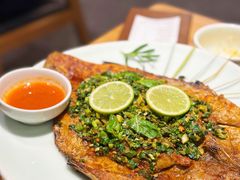 香茅草烤鲈鱼-一坐一忘云南菜(嘉里中心店)