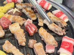 -哈哈碳都·牛肋条无限自助烤肉(宝龙店)