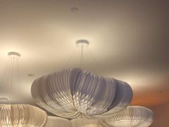 -涨巢·潮玩水疗局