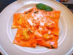 菠菜奶酪手工饺子-Osteria意大利餐厅