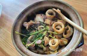 Stir-fried Fresh Squid with Zhe-Zhe Sauce