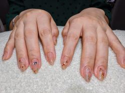 -Nail Me美甲美睫