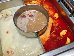 菌汤番茄骨汤-巴奴毛肚火锅(六天地店)