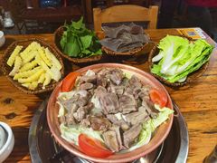 -阿婆情腊排骨火锅(金虹路店)