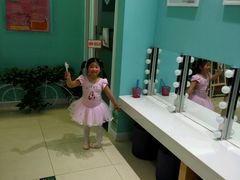 -Isee灰姑娘国际儿童艺术中心(BHGMall店)