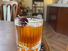 -Café Monson