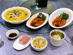 蟹粉狮子头-食為天·本地人爱吃的淮扬菜(瘦西湖店)