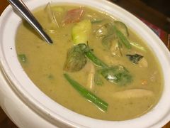 青咖喱鸡肉-明泰谷泰国餐厅(正大广场店)