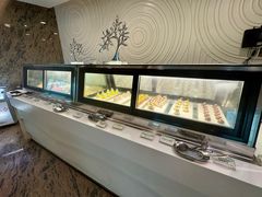 -亚洲国际大酒店·云顶阁旋转自助餐厅
