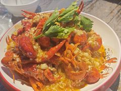 -老街烧烤大排档·地道湖北菜·龙虾馆(汉口火车站店)