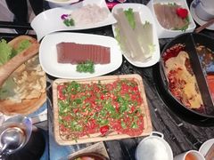 -热火朝天鲜切牛肉火锅(南强街巷店)