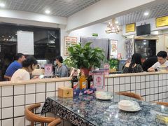 大堂-八两八金·莱芜特色炒鸡(市南漳浦路店)
