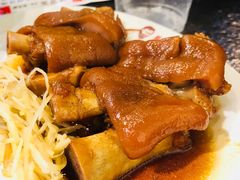 -胡须张鲁肉饭(美食文化馆店)