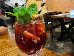 -1886德国汽车餐厅(外滩十六铺码头店)