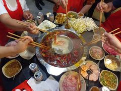 -洞亭火锅(防空洞总店)