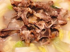 -虾弄弄海派小龙虾·牛羊蝎子火锅