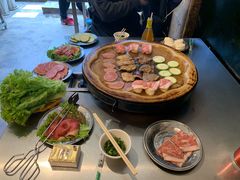 奶香小馒头-老姐石板烧烤+铜炭火锅(总店)