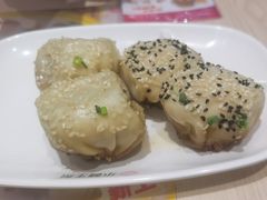 -小杨生煎(金山百联购物中心3楼店)