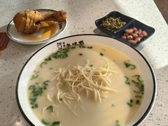 -阿达师傅鱼汤面