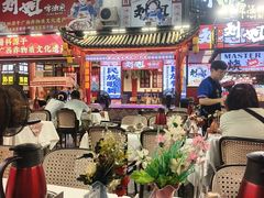 -刘姐啤酒鱼民族演艺餐厅(西街总店)