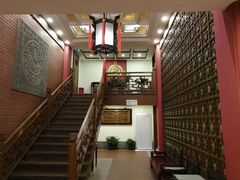 -梅龙镇酒家(南京西路总店)