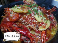 剁椒蒜蓉鲜辣小龙虾-龙虾风暴(松江店)