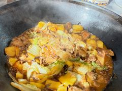 -粘豆包柴火铁锅炖