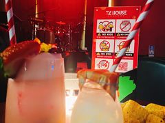 -TZ House音乐现场(来福士中心店)