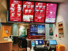 -The Habit Burger Grill 哈比特汉堡(世博店)