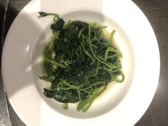-上海世茂皇家艾美酒店