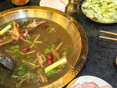 -周老三跷脚牛肉·全牛火锅(非遗传承店)