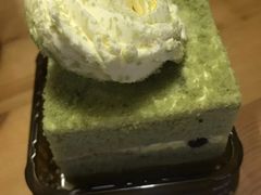-红宝石·鲜奶小方·海派西点房(金杨店)