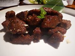 奇味小牛肉-外婆私房菜(新亚百货店)