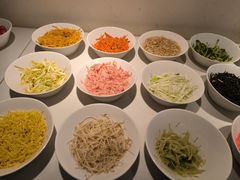 -包整·丝娃娃(一览甲秀楼风景店)