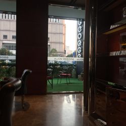 -侨治发型