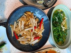 -半山腰·云南菜(侨福芳草地店)