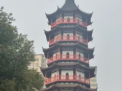 -绳金塔