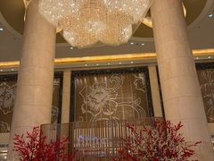 -广州万富希尔顿酒店·感趣自助餐厅·金秋蟹宴生蚝海鲜刺身