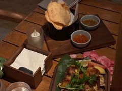 -三亚艾迪逊酒店·海滩烧烤 BARBACOA·现场乐队·浪漫晚餐·烧烤海鲜