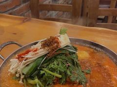 -喇喇排骨火锅·传统韩式脊骨汤(望京西园总店)