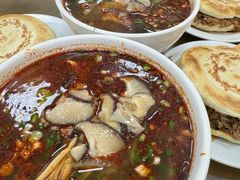 麻辣米线-子午路张记肉夹馍(翠华路店)